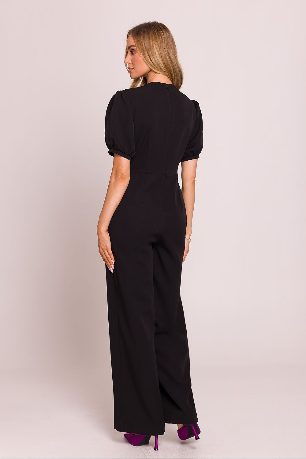 Suit model 209244 Moe