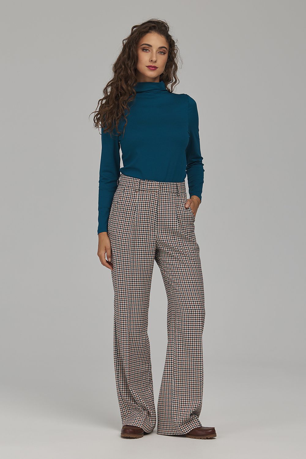 Women trousers model 231658 Nife