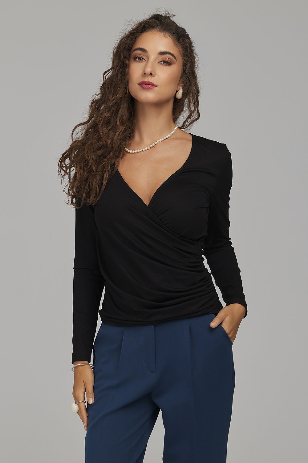  Blouse model 231670 Nife 